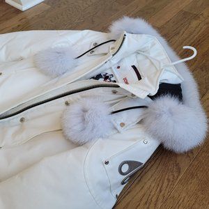 White Moose Knuckes Stirling Parka Jacket (Womens - Medium)